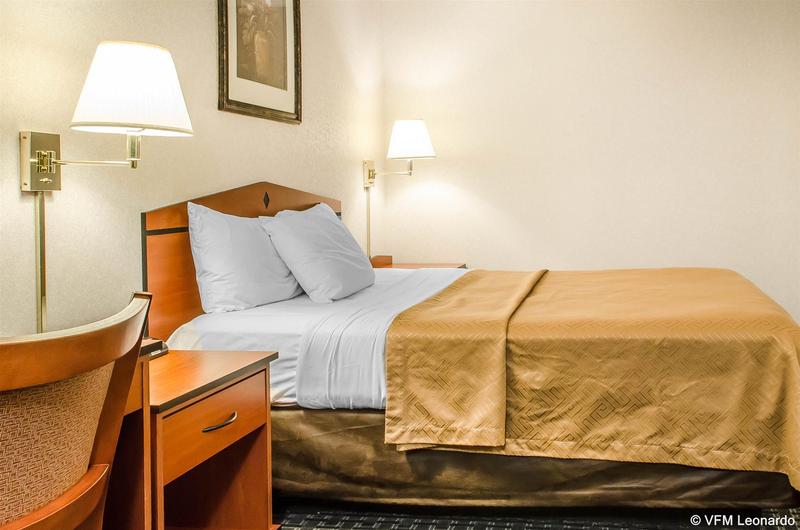هتل Rodeway Inn State College  Near University