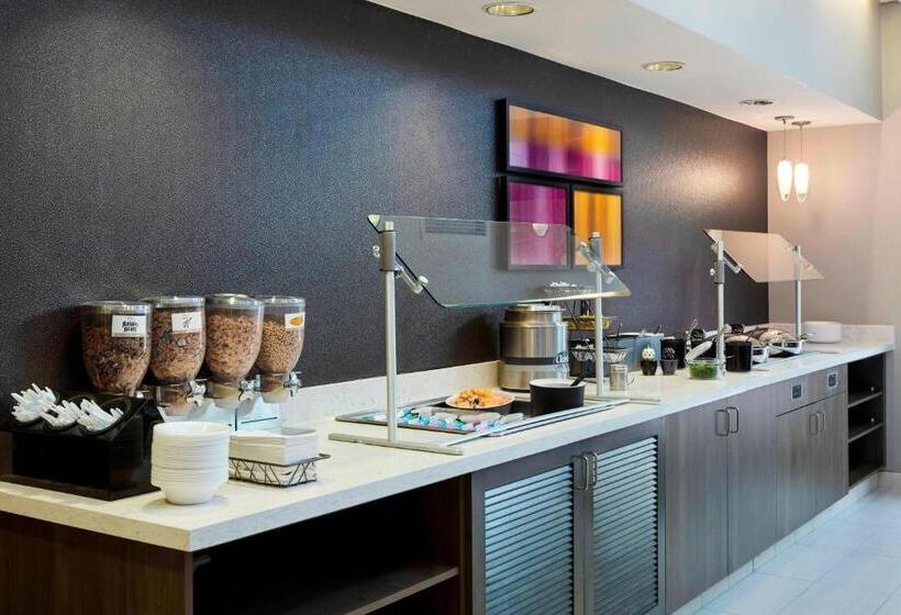 Residence Inn Detroit / Auburn Hills