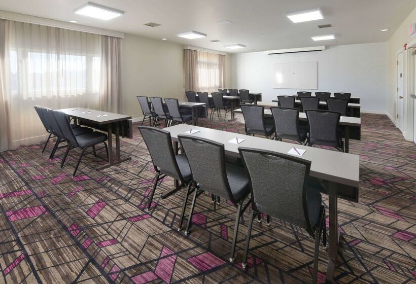 اقامتگاه Sonesta Es Suites Albuquerque
