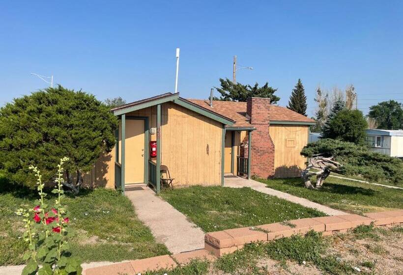 Round Up Motel