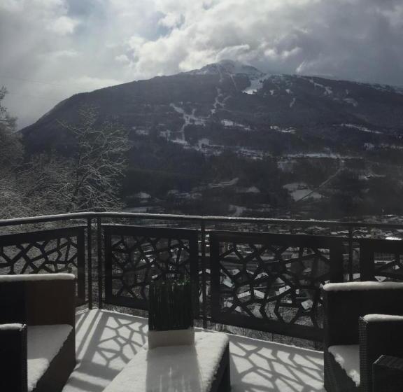 تختخواب و صبحانه Montagn'arcs