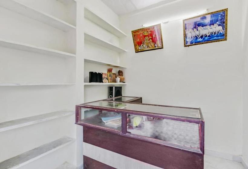 酒店 Spot On 62490 Shri Ganesh Guest House