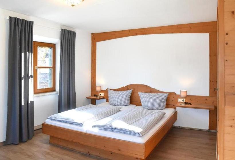 Alps Hostel