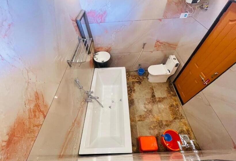 فندق Saptarang Residency Panhala