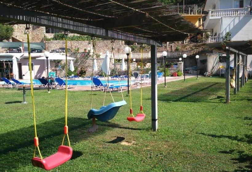 Sezar Hotel Qeparo