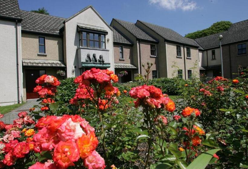 بنسيون Brennan Court Guest Accommodation