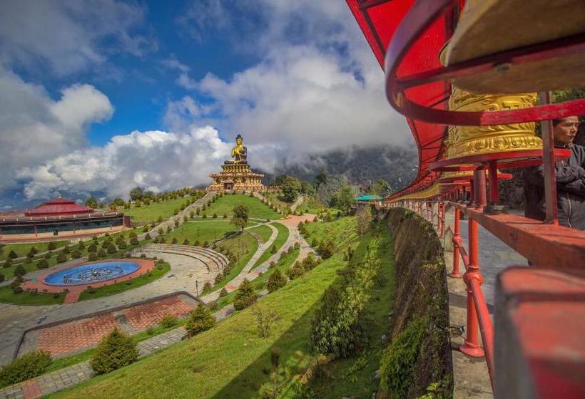 Отель Oyo 68029 Grace Homestay