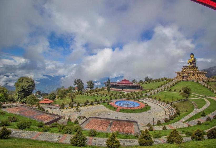 Отель Oyo 68029 Grace Homestay