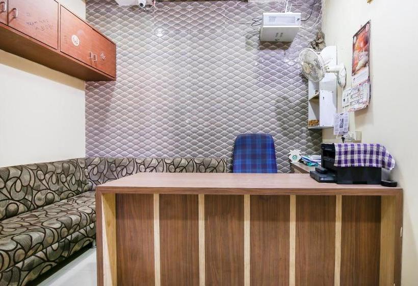 Отель Spot On 68002 Kasthabhanjan Guest House