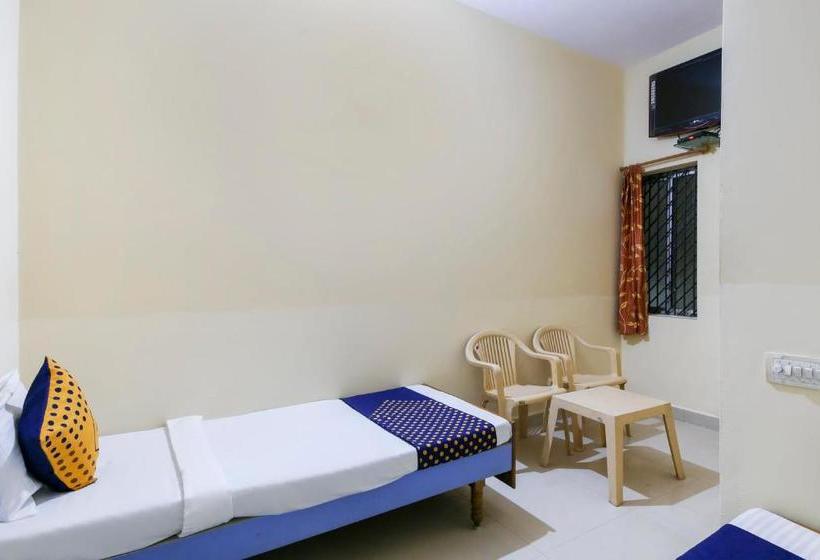 Отель Spot On 68002 Kasthabhanjan Guest House
