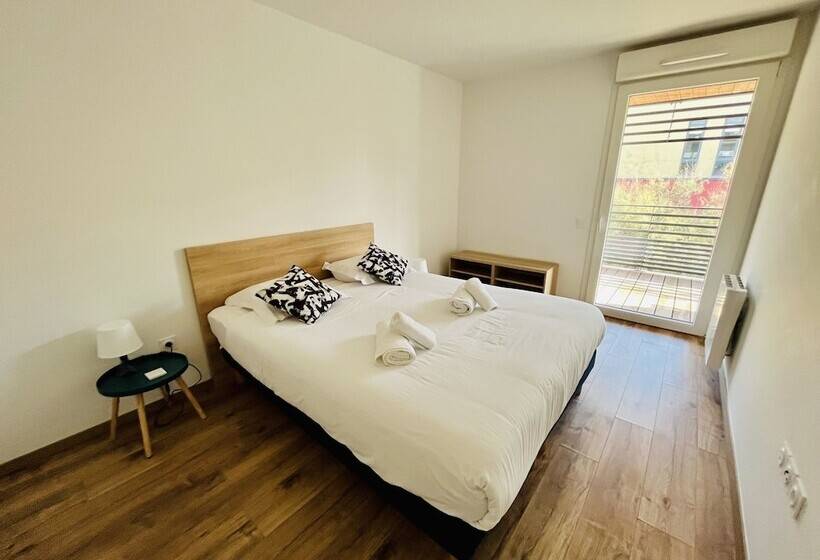 Les Patios De St Pierre