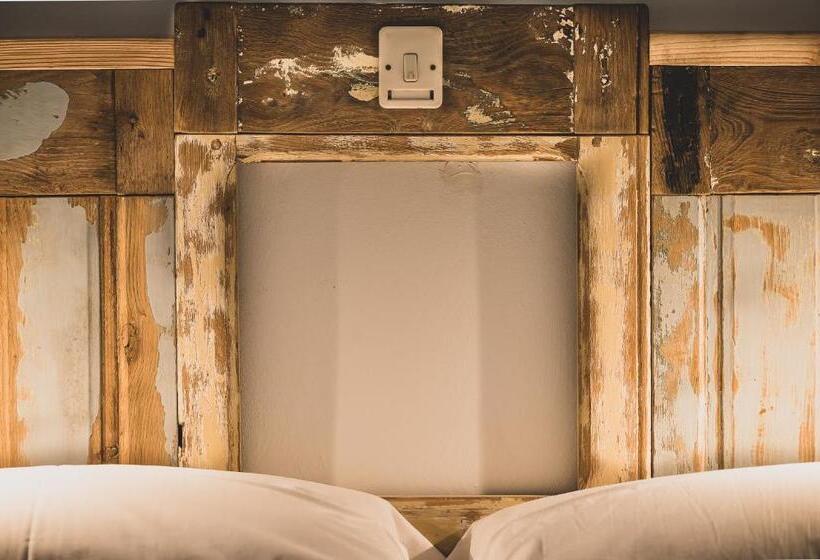 Albergo Diffuso Antagonisti