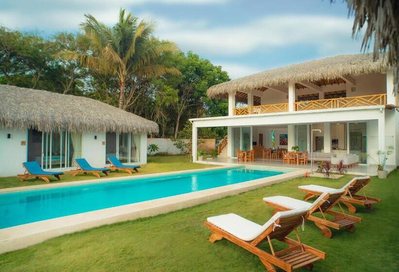 تختخواب و صبحانه Vikara