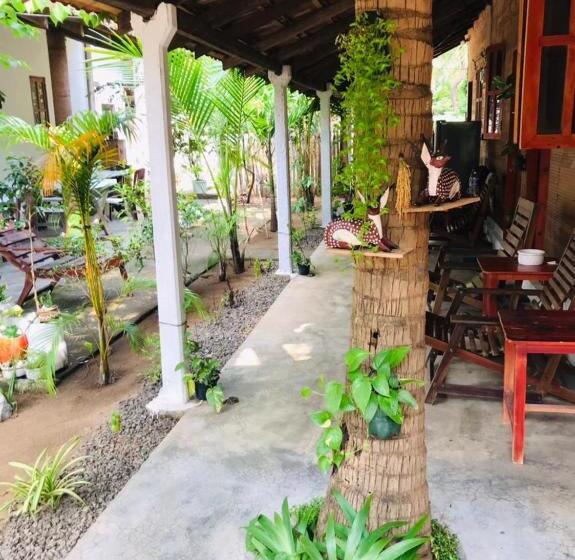 Walkers Hostel
