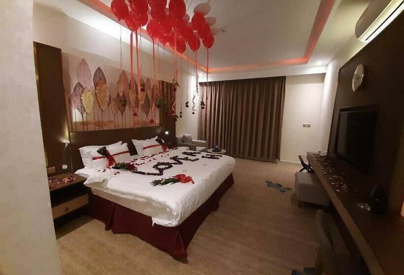 فندق Qasr Alshamal