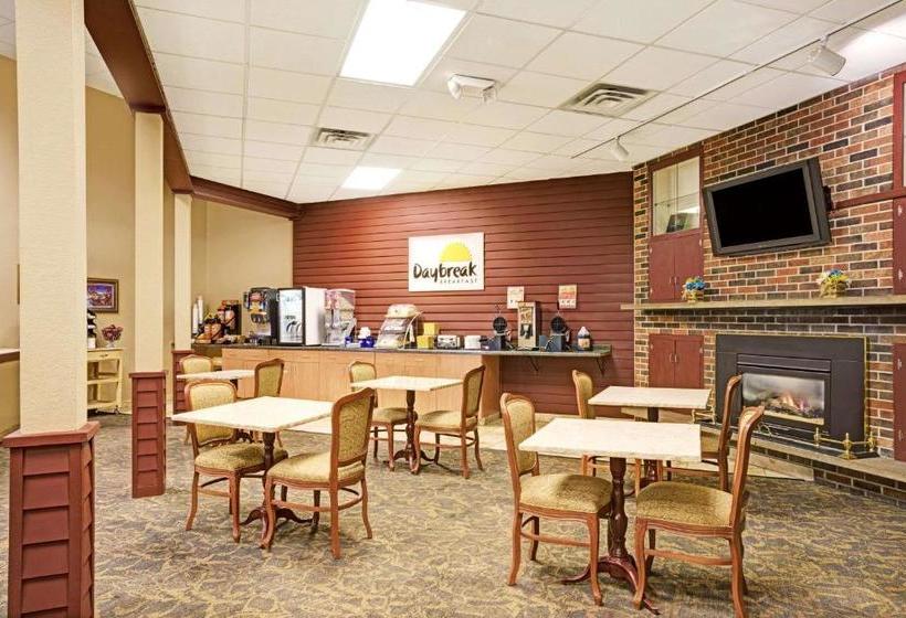 هتل Days Inn By Wyndham Bloomington West