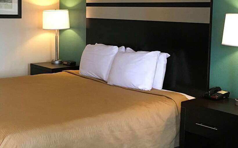 فندق Guesthouse Inn Dothan