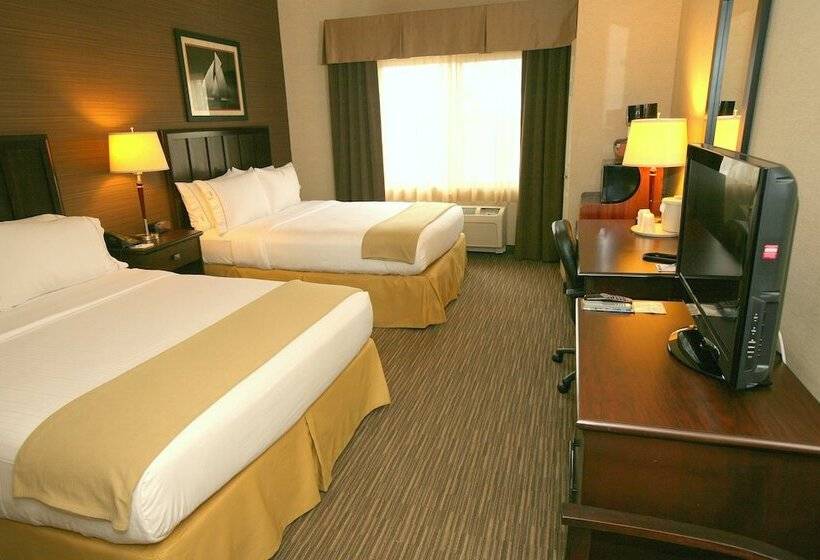 בית מלון כפרי Holiday Inn Express San Diego South   Chula Vista, An Ihg