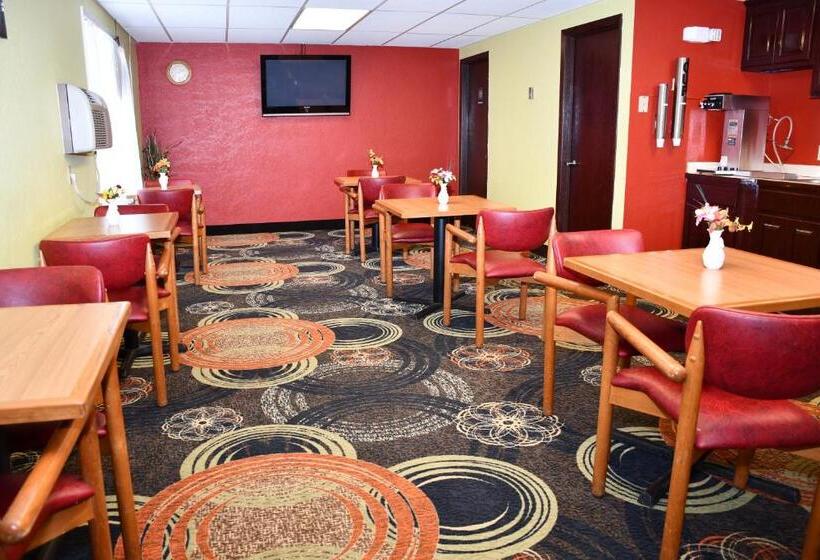 호텔 Regency Inn & Suites Faribault
