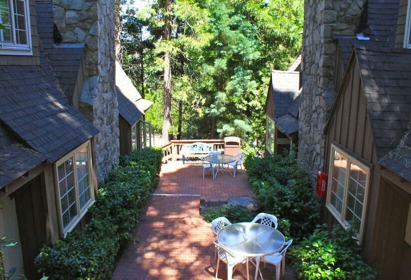בית מלון כפרי Saddleback Inn At Lake Arrowhead
