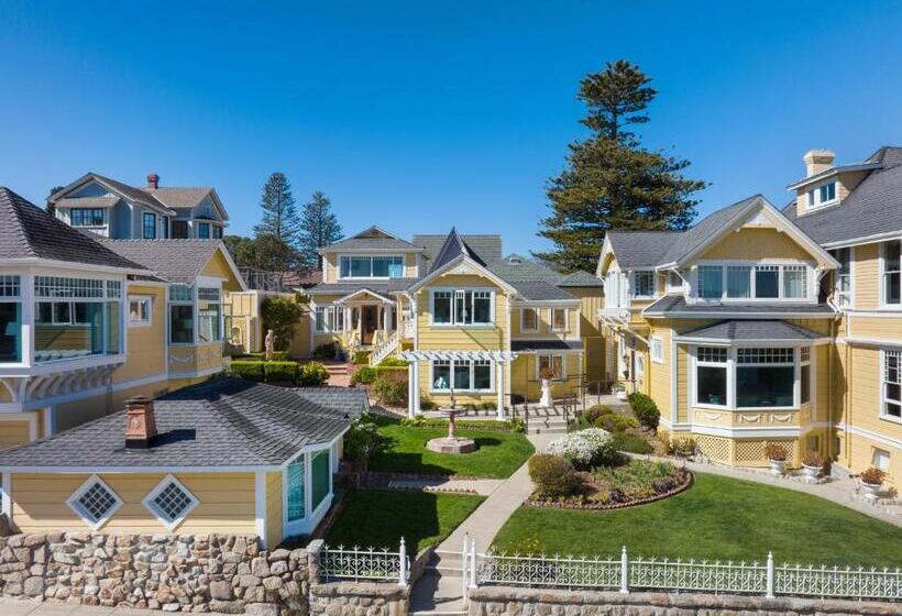 هتل Seven Gables Inn On Monterey Bay, A Kirkwood Collection
