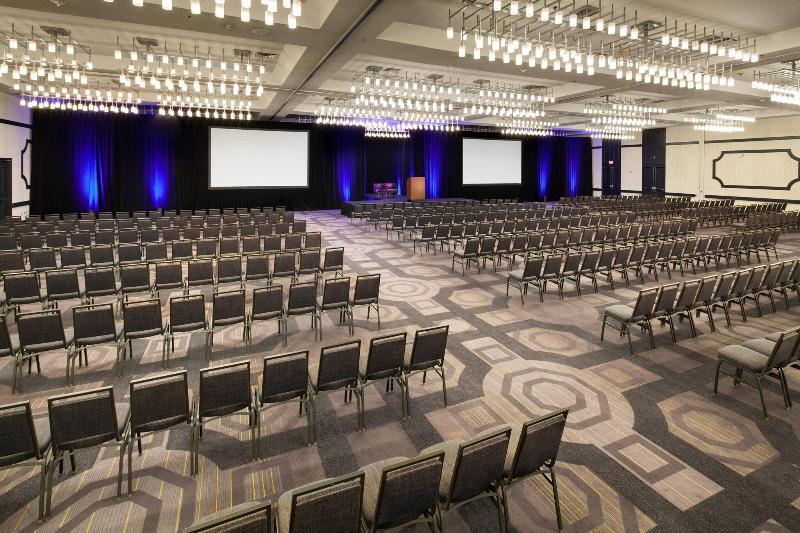هتل Sheraton Gateway Los Angeles