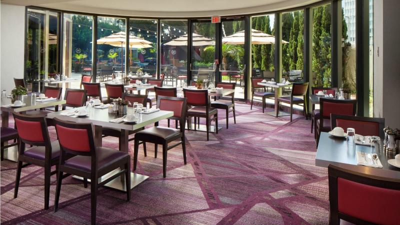 هتل Sheraton Gateway Los Angeles