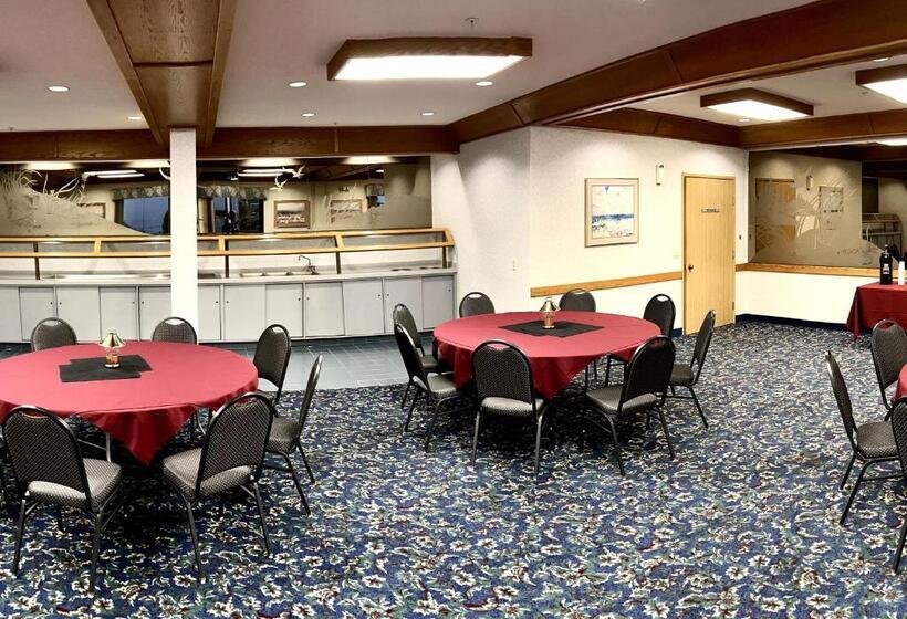 호텔 The Tillamook Inn