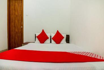 هتل Oyo 67609  Taj