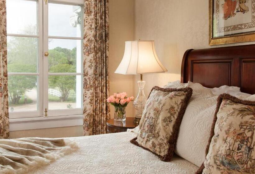 住宿加早餐  Inn At Warner Hall