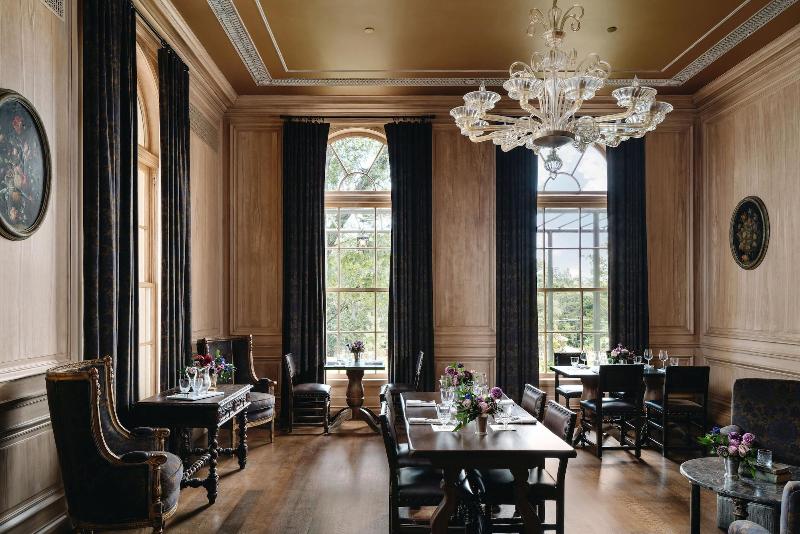 هتل Commodore Perry Estate, Auberge Resorts Collection