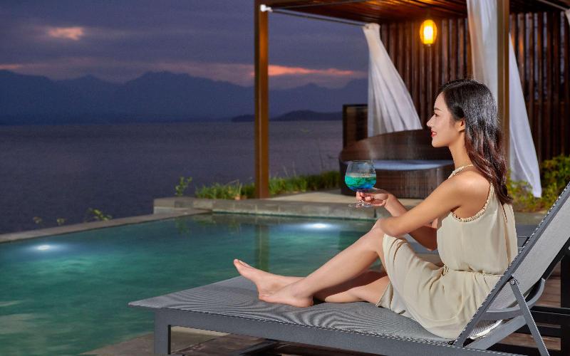 فندق Lushan West Sea Resort, Curio Collection By Hilton