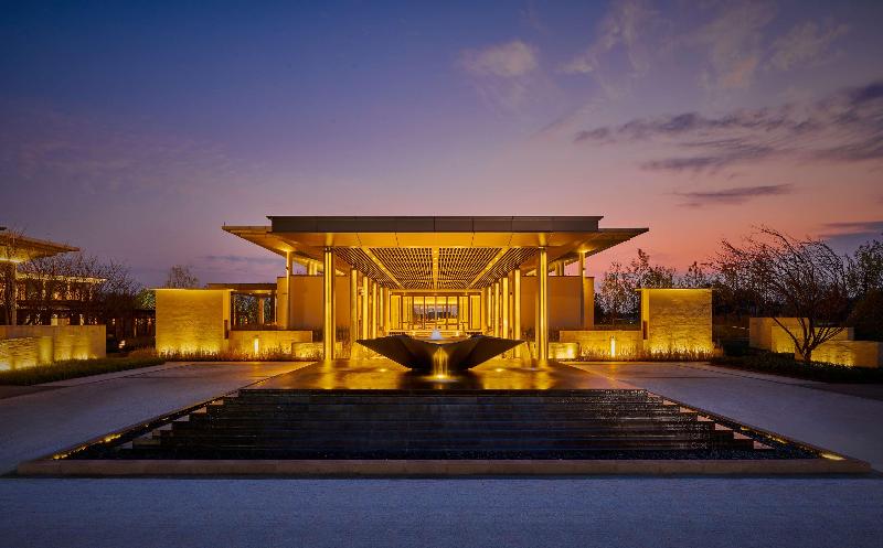 فندق Lushan West Sea Resort, Curio Collection By Hilton