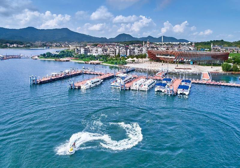 فندق Lushan West Sea Resort, Curio Collection By Hilton