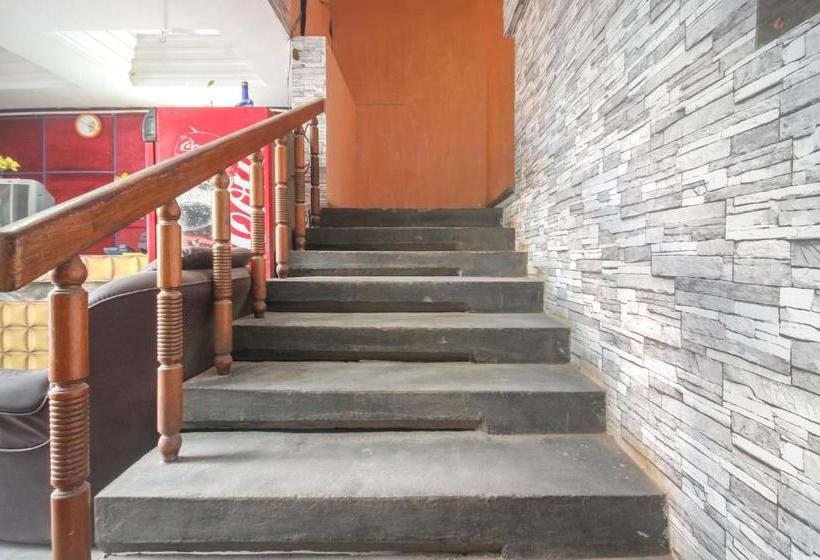 هتل Oyo 63756 Yercaud Residency