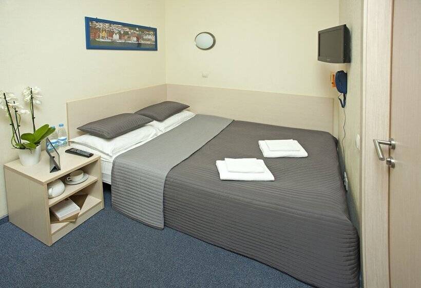 Comfort Hotel Air Express Sheremetievo