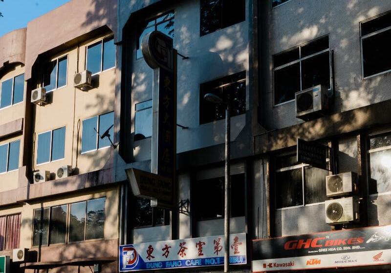 Dung Fang Hotel By Oyo Rooms