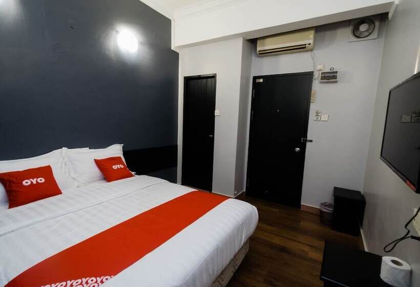 Dung Fang Hotel By Oyo Rooms