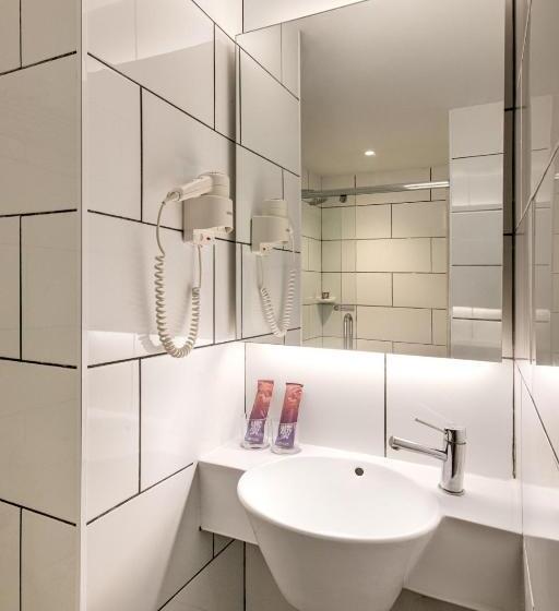 Fox Lite Hotel Dpulze  Cyberjaya  By Ascott
