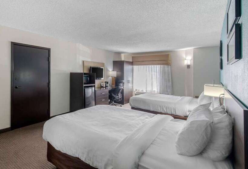 هتل Clarion Inn & Suites Dfw North