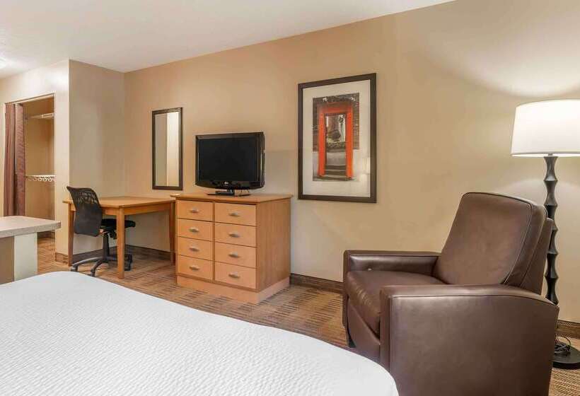 هتل Extended Stay America Suites  Cleveland  Great Northern Mall