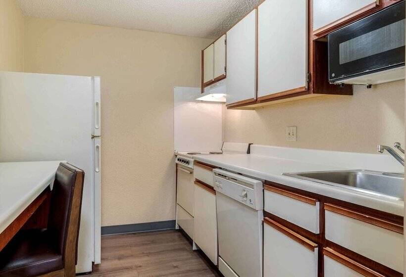 هتل Extended Stay America Select Suites   Dallas   Las Colinas   Meadow Creek Dr