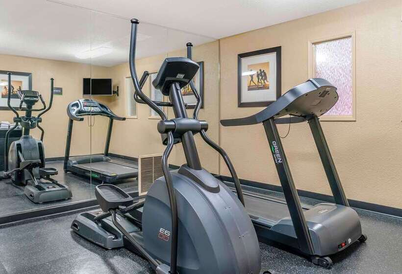 هتل Extended Stay America Select Suites   Detroit   Ann Arbor   University South