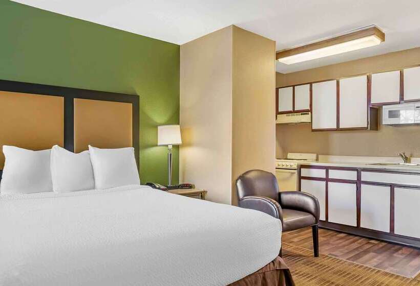 هتل Extended Stay America Select Suites   Detroit   Ann Arbor   University South