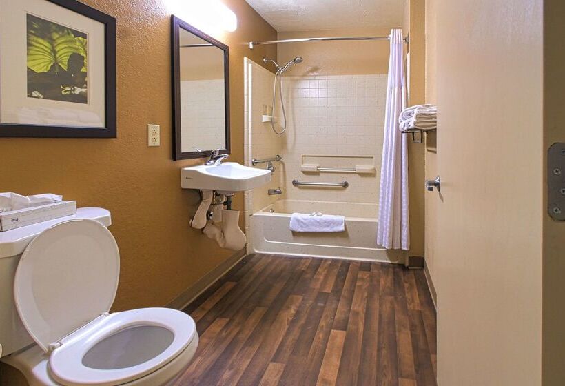 ホテル Suburban Studios Louisville East