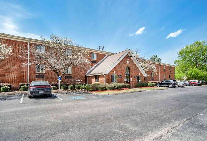 هتل Suburban Studios Montgomery East I 85