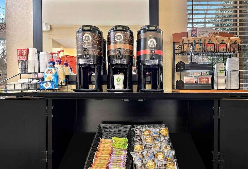 בית מלון כפרי Extended Stay America Suites  Phoenix  Scottsdale