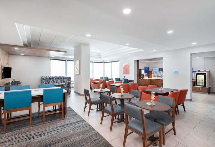 فندق Holiday Inn Express Atlanta West   Theme Park Area, An Ihg