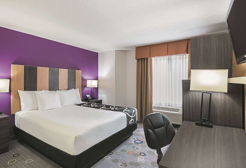 בית מלון כפרי La Quinta Inn & Suites By Wyndham Minneapolis Northwest