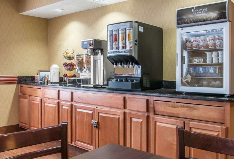 هتل Sleep Inn & Suites